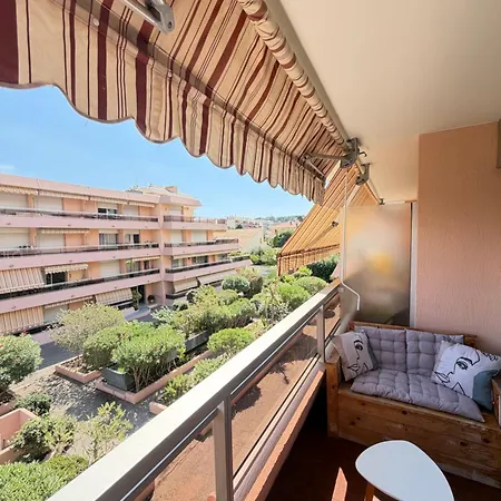 Riviera - Parking - & Clim Appartement