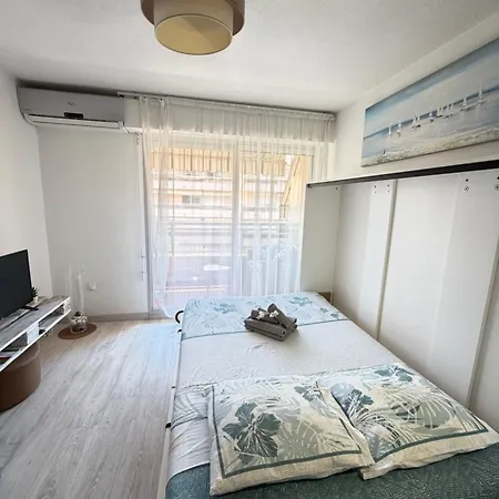Riviera - Parking - & Clim Appartement